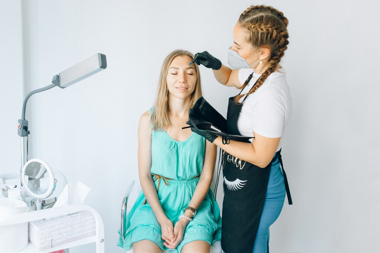 Hautpflegebehandlung mit hochwertigen Produkten